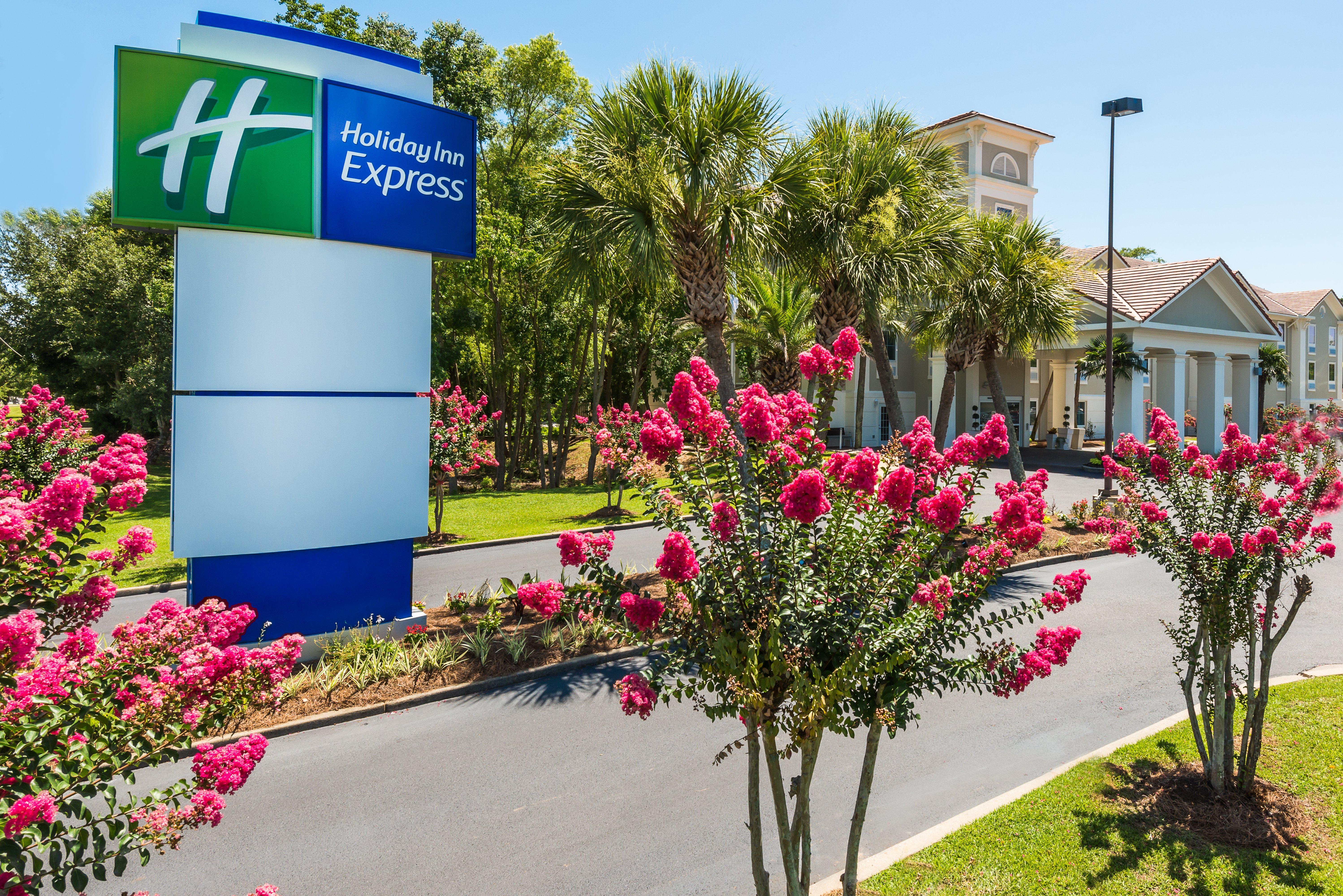 Holiday Inn Express Fairhope - Point Clear By Ihg Exterior photo